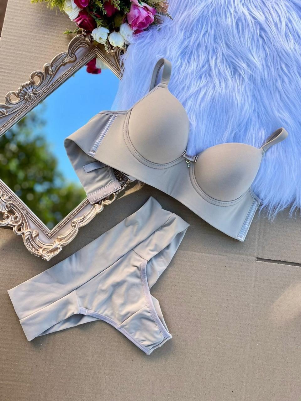 Linha Basic Conjunto com calcinha fio Duplo Sem Costura Gelo